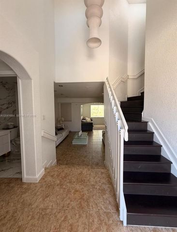 10958 NW 86th Terrace, Doral, FL 33178
