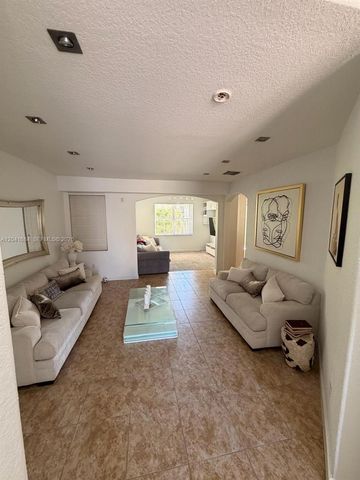 10958 NW 86th Terrace, Doral, FL 33178