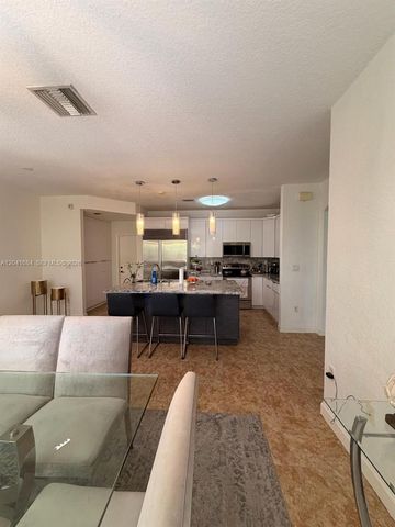 10958 NW 86th Terrace, Doral, FL 33178