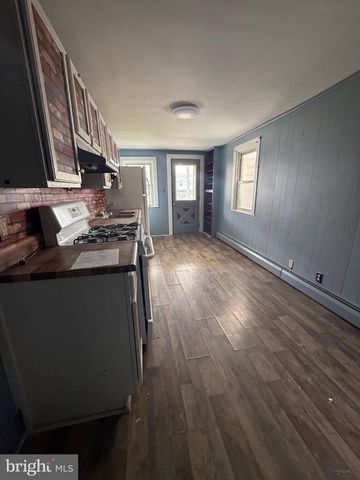 316 S MAPLE ST, Mt Carmel, PA 17851