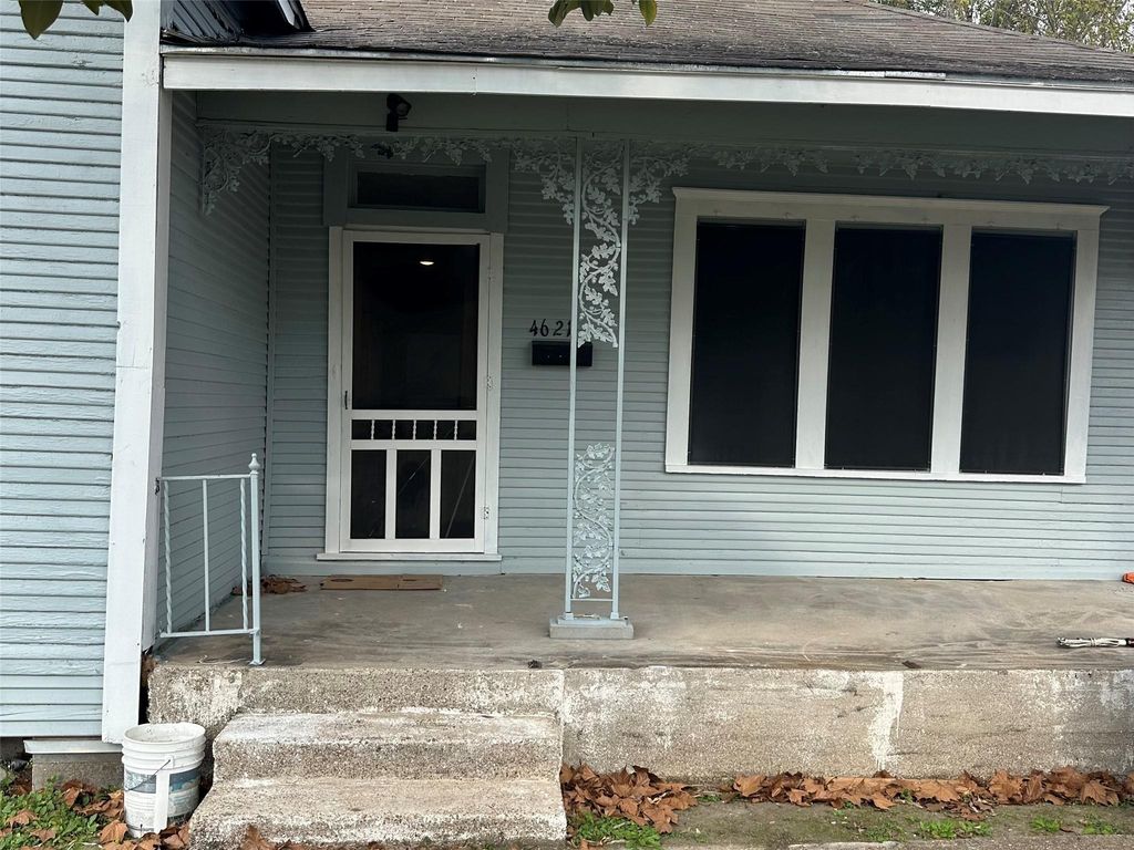 4621 Davenport Street, Houston, TX 77051