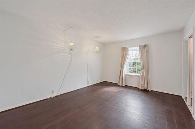 2601 Bellefontaine Street B309, Houston, TX 77025