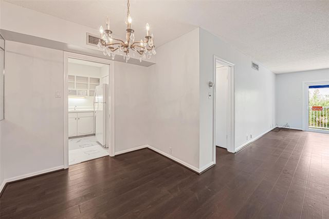 2601 Bellefontaine Street B309, Houston, TX 77025