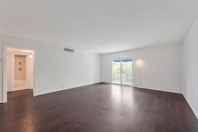 2601 Bellefontaine Street B309, Houston, TX 77025