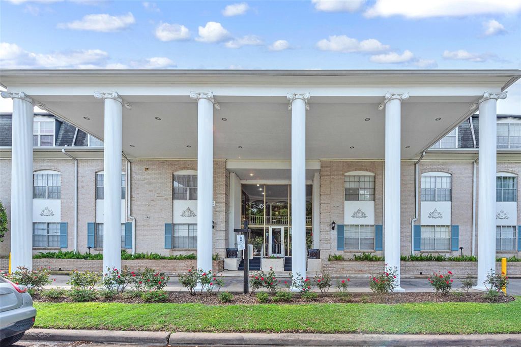 2601 Bellefontaine Street B309, Houston, TX 77025