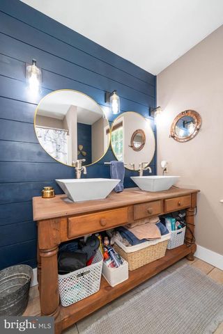 22 STONEBRIDGE DR, Hockessin, DE 19707