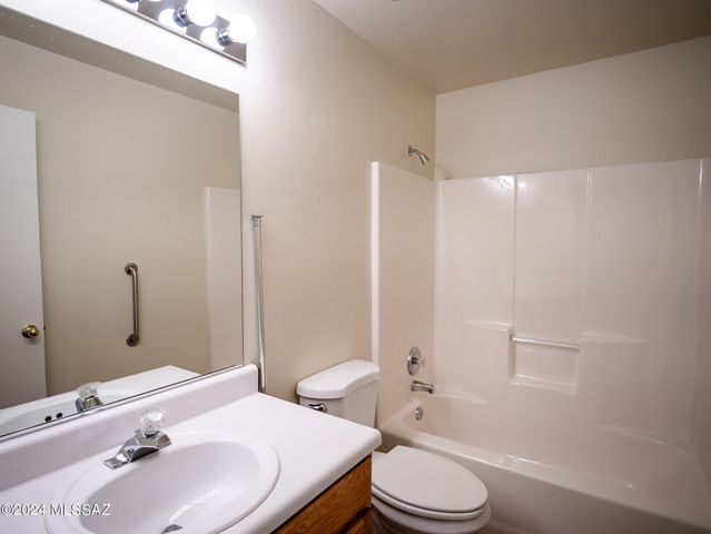 3640 N Mountain Ave Apt 5, Tucson, AZ 85719