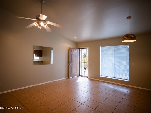3640 N Mountain Ave Apt 5, Tucson, AZ 85719