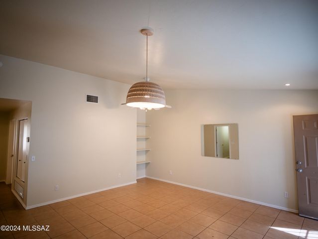 3640 N Mountain Ave Apt 5, Tucson, AZ 85719