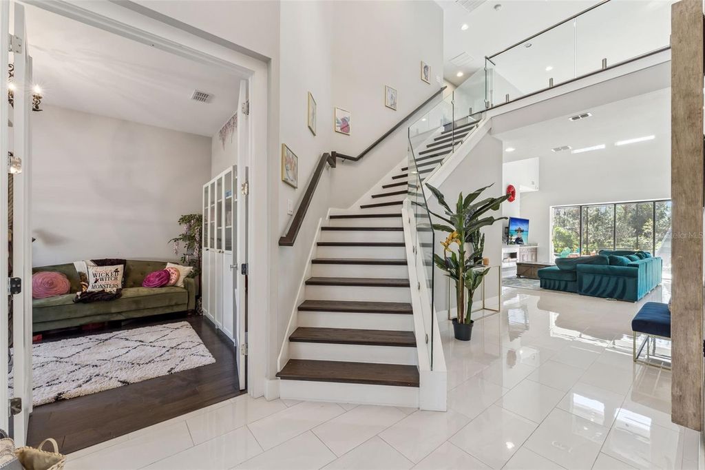 Image 14 of property listing at 10403 WOODWARD WINDS DRIVE, Orlando, FL 32827