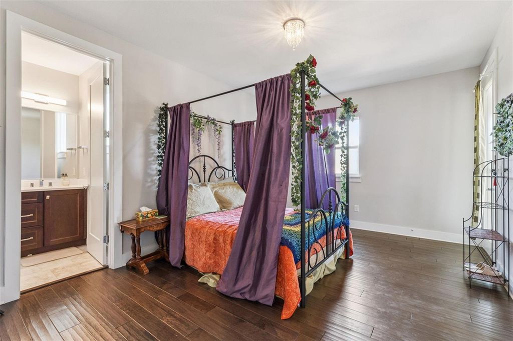 Image 19 of property listing at 10403 WOODWARD WINDS DRIVE, Orlando, FL 32827