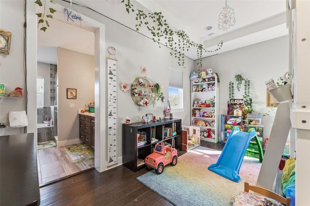 Image 23 of property listing at 10403 WOODWARD WINDS DRIVE, Orlando, FL 32827