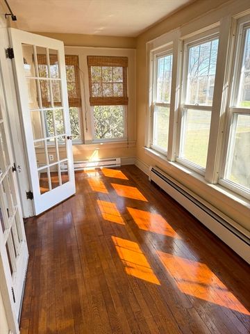 180 Russell Rd, Westfield, MA 01085
