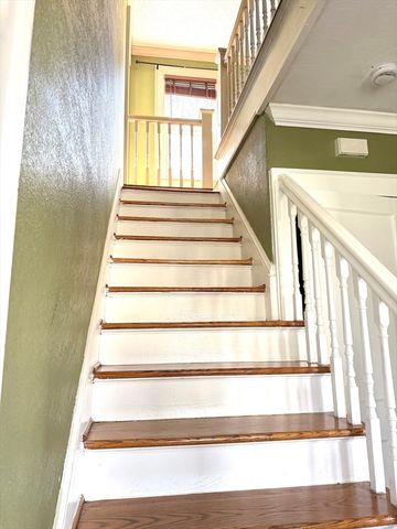 180 Russell Rd, Westfield, MA 01085