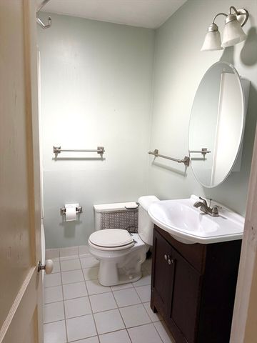 180 Russell Rd, Westfield, MA 01085