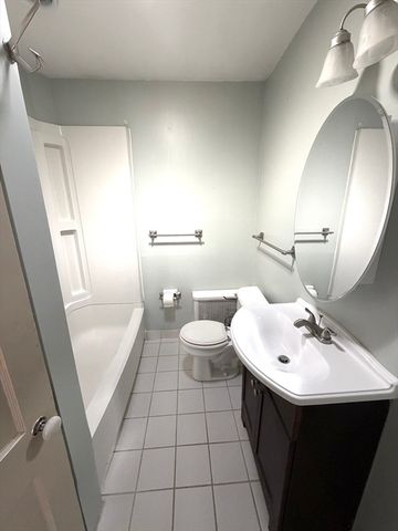 180 Russell Rd, Westfield, MA 01085
