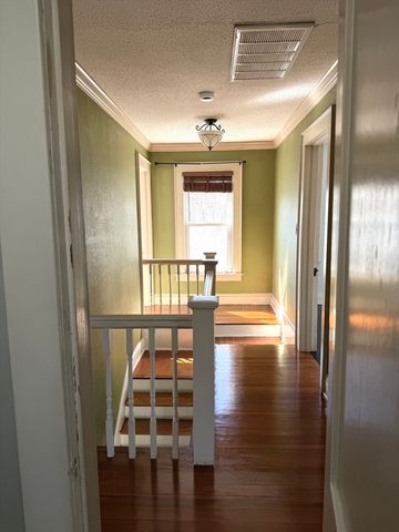 180 Russell Rd, Westfield, MA 01085