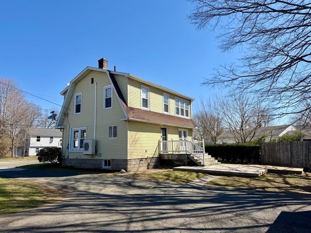 180 Russell Rd, Westfield, MA 01085