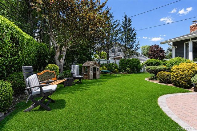 1 Sandra Court, Glen Cove, NY 11542