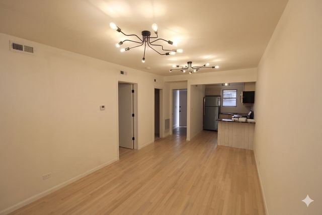 2470 N Clybourn Avenue CH1, Chicago, IL 60614