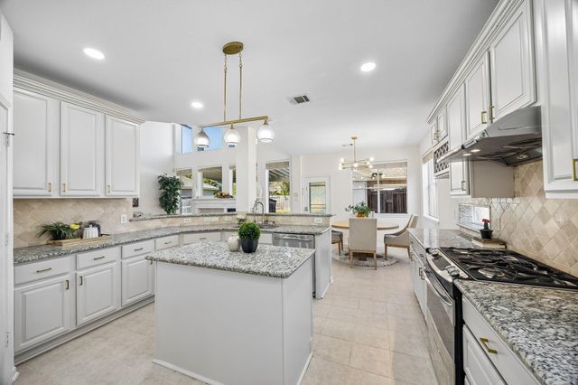 3906 Breaux Bridge Lane, Sugar Land, TX 77479