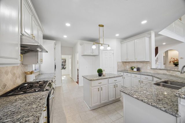 3906 Breaux Bridge Lane, Sugar Land, TX 77479