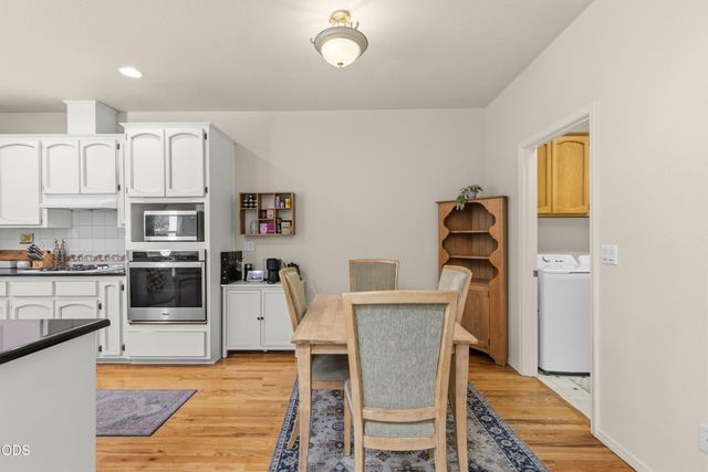 2398 Springbrook Road 6, Medford, OR 97504