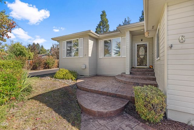2398 Springbrook Road 6, Medford, OR 97504