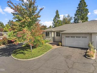 2398 Springbrook Road 6, Medford, OR 97504