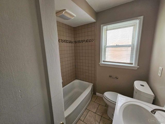 6942 Gloria Drive, North College Hill, OH 45239