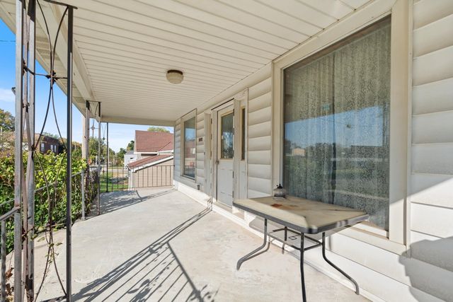 105 E Section Street, Claypool, IN 46510