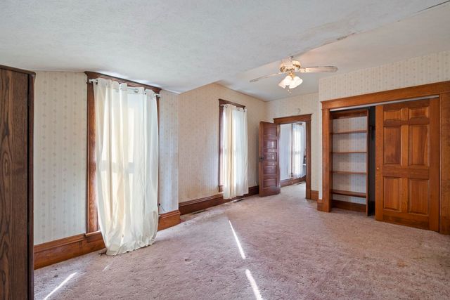 105 E Section Street, Claypool, IN 46510