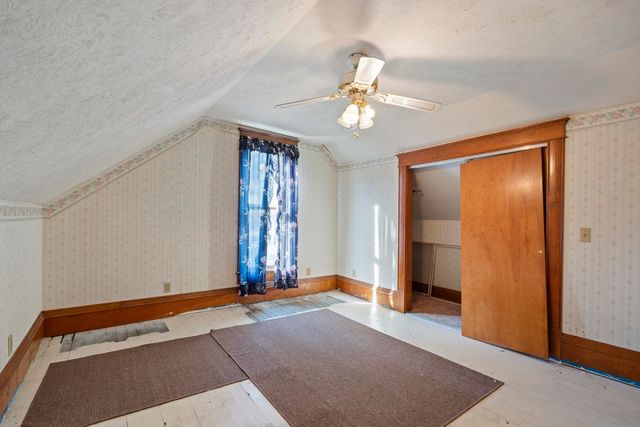 105 E Section Street, Claypool, IN 46510