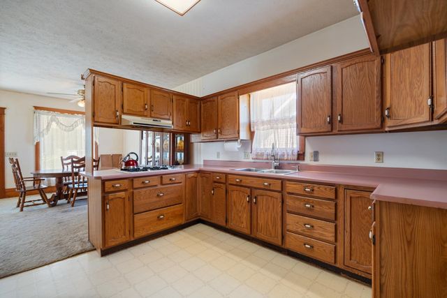 105 E Section Street, Claypool, IN 46510