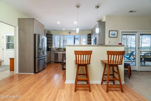 138 Shoreline Court, Oriental, NC 28571