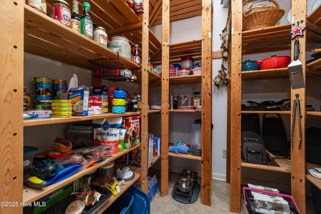 138 Shoreline Court, Oriental, NC 28571