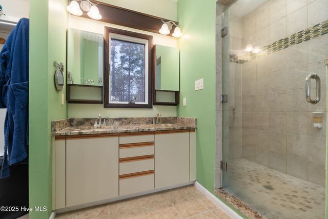 138 Shoreline Court, Oriental, NC 28571