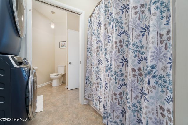 138 Shoreline Court, Oriental, NC 28571