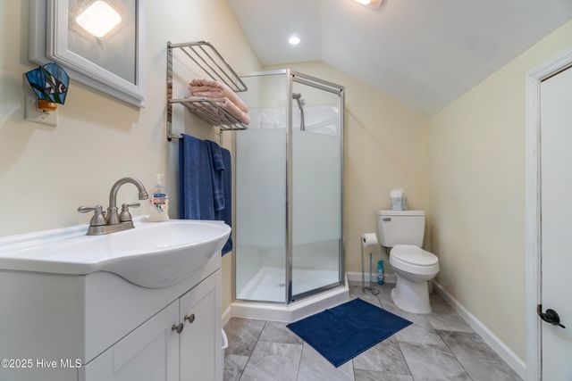 138 Shoreline Court, Oriental, NC 28571