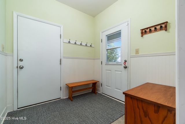 138 Shoreline Court, Oriental, NC 28571