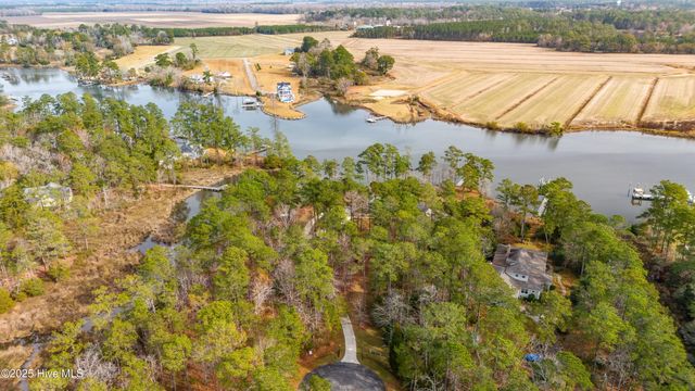 138 Shoreline Court, Oriental, NC 28571