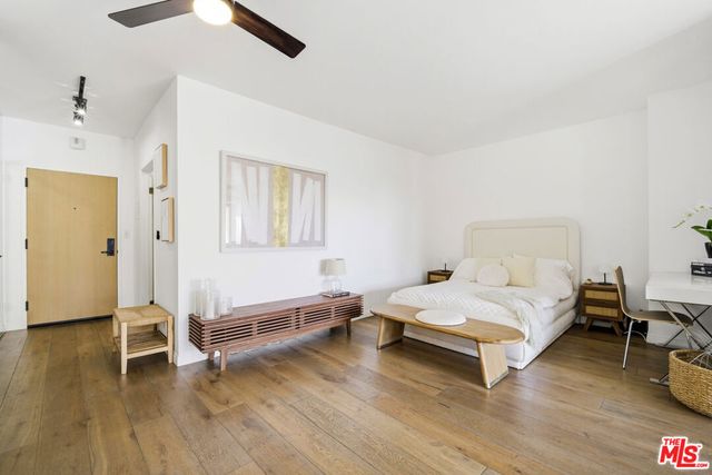 999 N Doheny Drive 205, West Hollywood, CA 90069