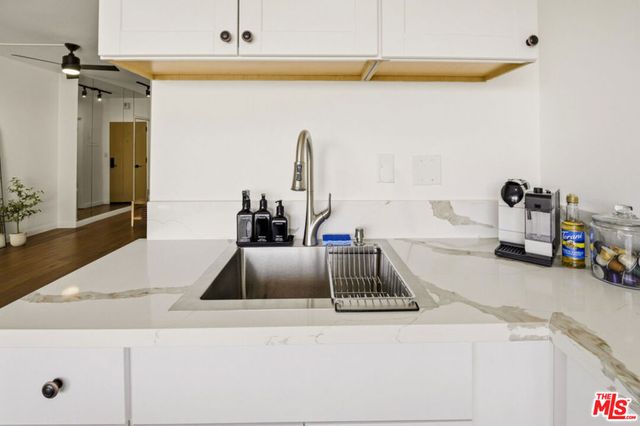 999 N Doheny Drive 205, West Hollywood, CA 90069