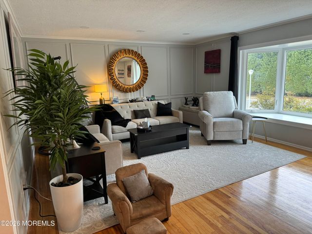 25 Monroe Drive, Marlboro, NJ 07746