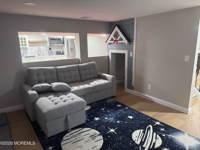 25 Monroe Drive, Marlboro, NJ 07746