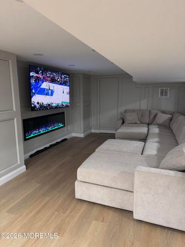 25 Monroe Drive, Marlboro, NJ 07746