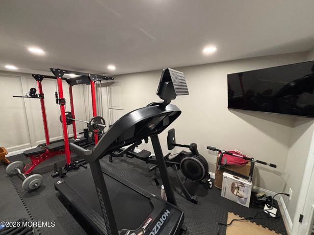 25 Monroe Drive, Marlboro, NJ 07746