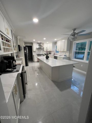 25 Monroe Drive, Marlboro, NJ 07746