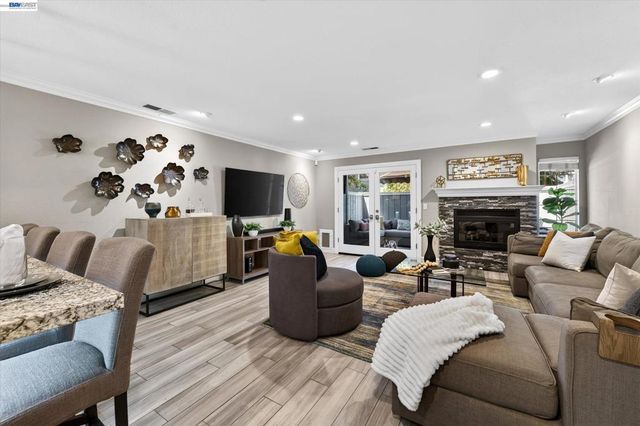 4125 Amberwood Cir, Pleasanton, CA 94588