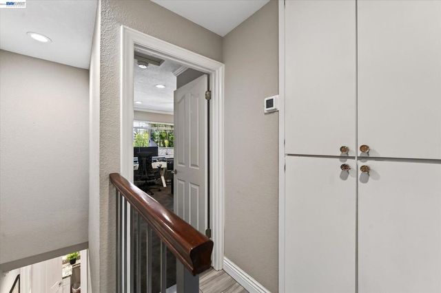 4125 Amberwood Cir, Pleasanton, CA 94588